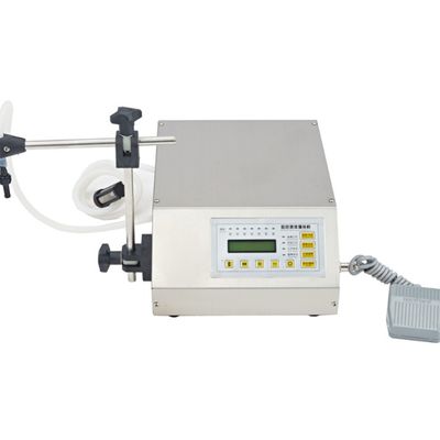 Machine de remplissage et de couverture semi-automatique de liquide pour l'huile, l'eau potable et les boissons à base de vin
